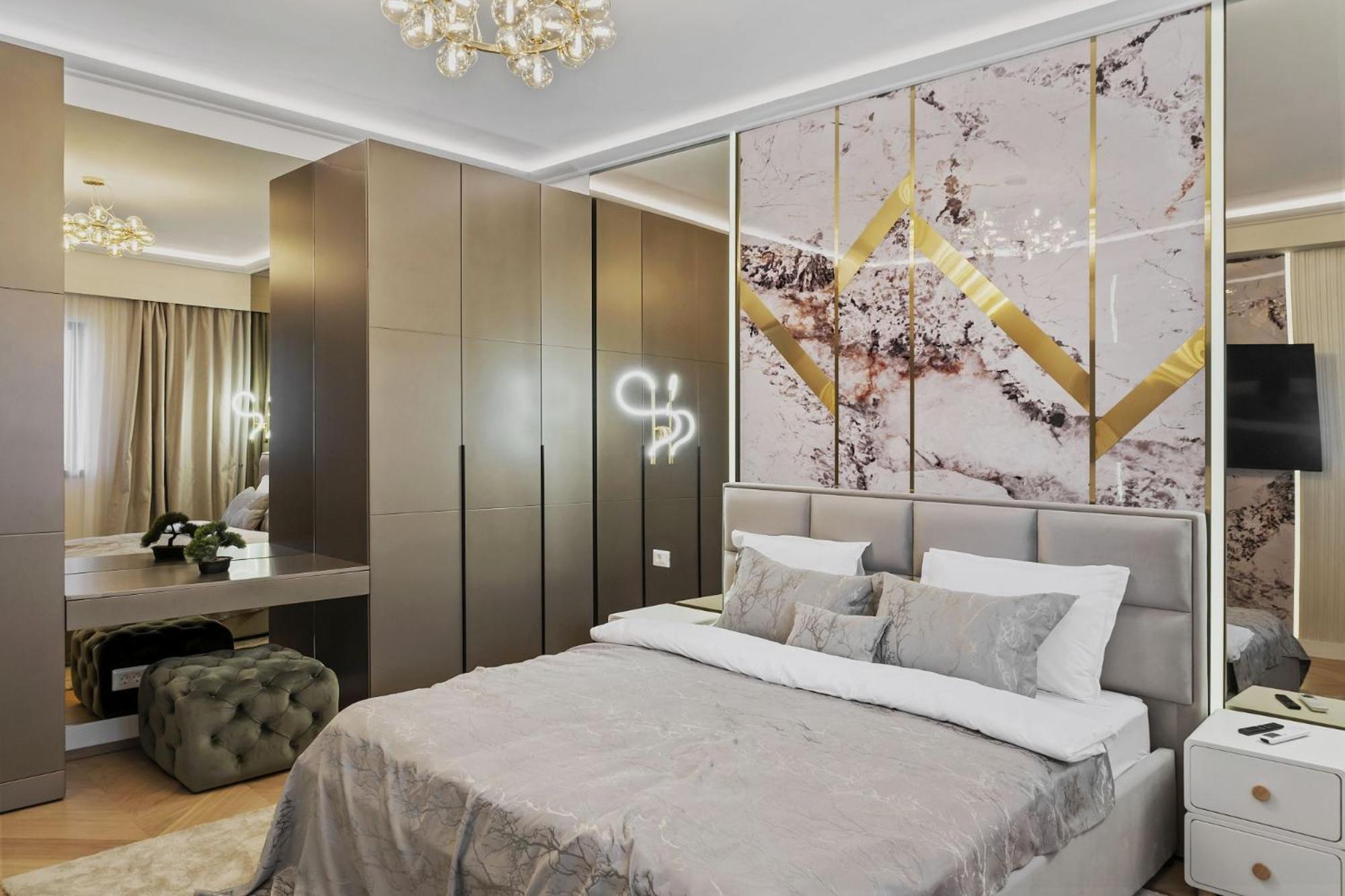 Central Two Rooms Apartment The Paradise Of Lights Bukarest Exteriör bild