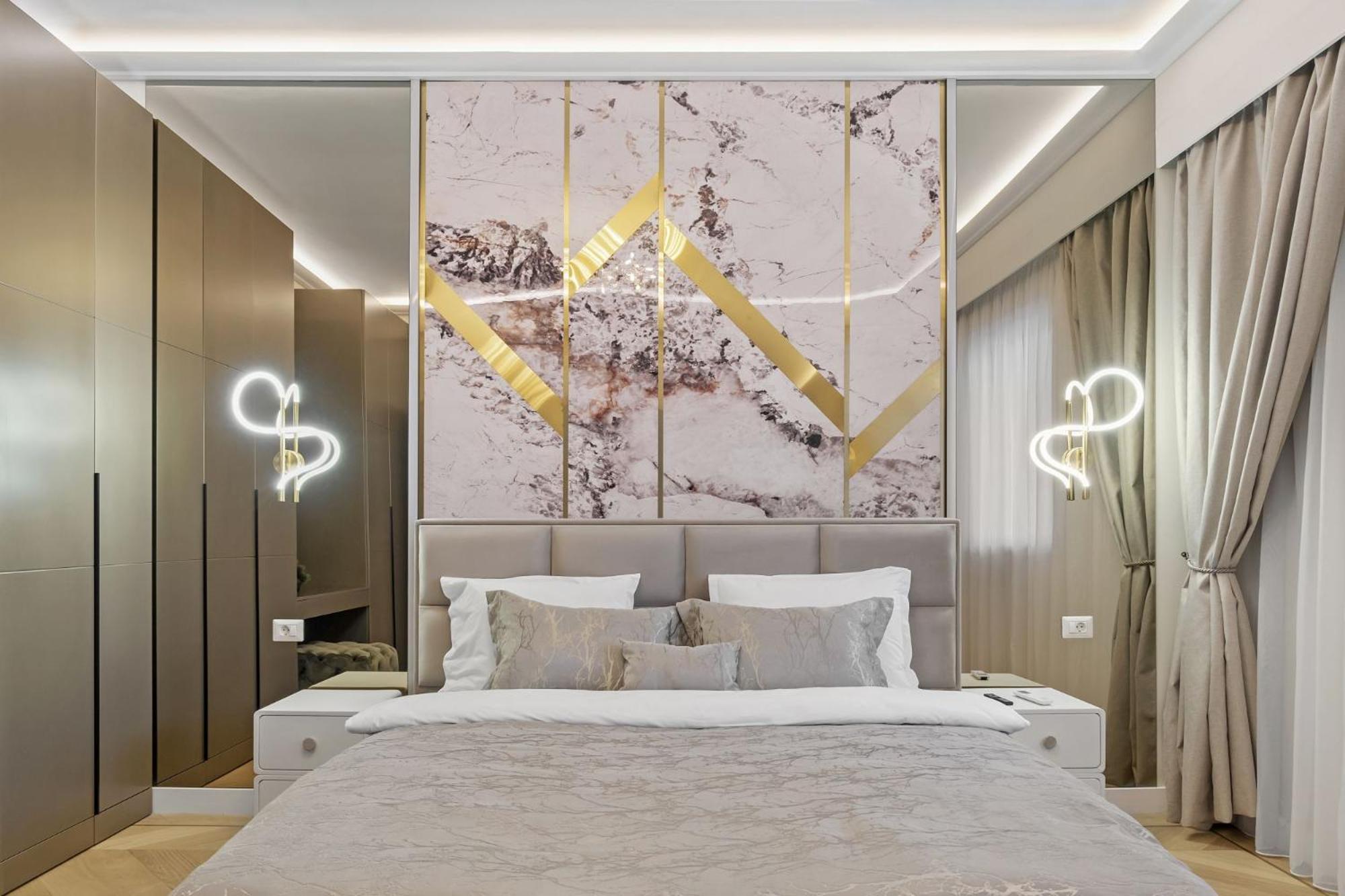 Central Two Rooms Apartment The Paradise Of Lights Bukarest Exteriör bild