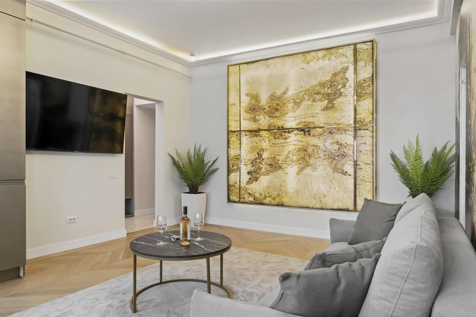 Central Two Rooms Apartment The Paradise Of Lights Bukarest Exteriör bild